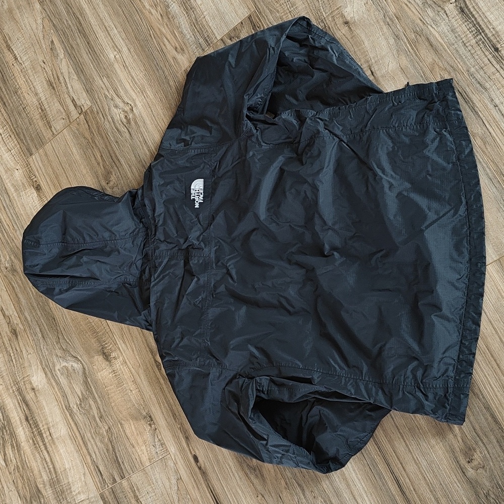 EUC TNF Rain Jacket - Picture 10 of 11